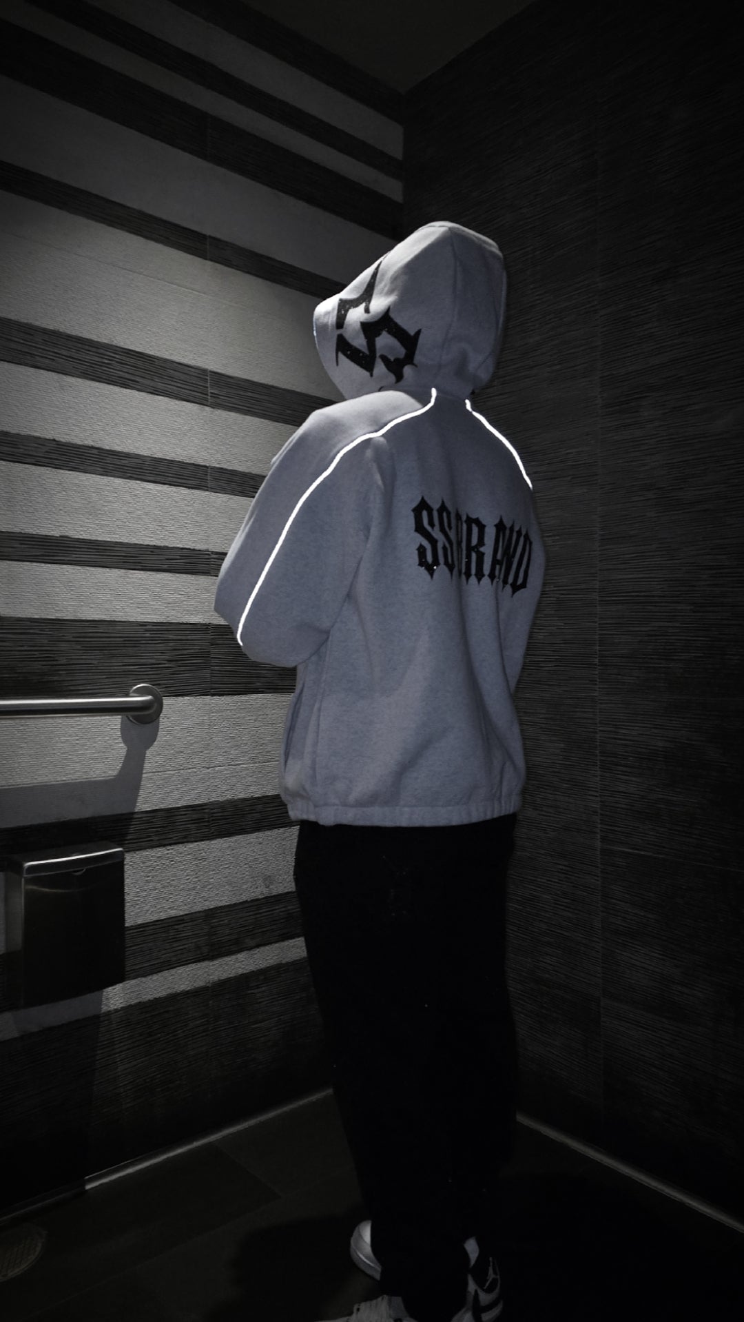 SS1 PRO Silver- Hoddie